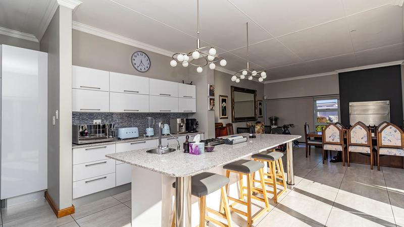 4 Bedroom Property for Sale in Pinnacle Point Golf Estate Western Cape